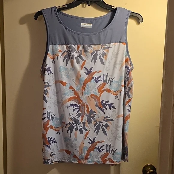 Columbia Silver Sleeveless Tank Top with Abstract Leaf Design - Picture 3 of 6
